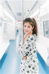 俏寡妇重生：发疯！搬空家产随军前文+番外