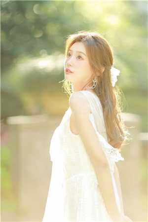 闺蜜被绿茶特助羞辱，我穿成霸总他妈直接掀桌傅亦澄宁岚全文