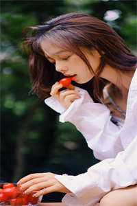 校霸搞暗恋？重生后撩到他脸红全文免费