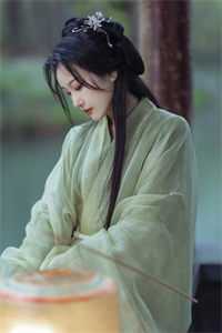 作精大小姐穿成炮灰女配后，把系统作没了萧然赵殊宁小说结局