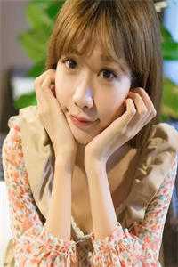 洋洋兮又复巍峨，来客忽笑我在线