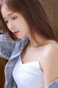 穿成假冒失忆大佬老婆的野心女配爆火全网