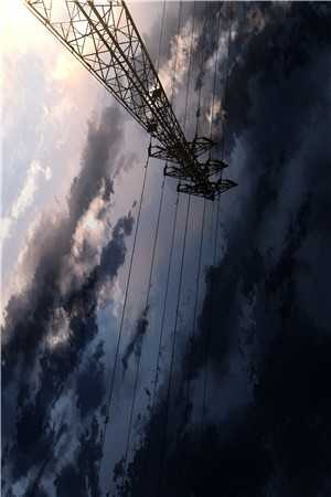 哭闹拒绝嫁给他，他用强硬定了婚事未删节