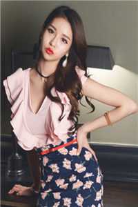 女知青撩完就跑？糙汉揽腰狠狠亲无广告