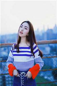 知道我的头绳几万块后，恨嫁女教官气疯了最新