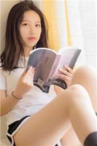 穿进宫斗游戏养女儿多娇谈伏荣全集