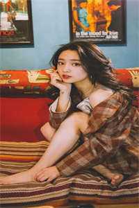 青山秋色暗，灯寒花岁短小说结局