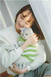 女神嫌我穷酸，我转身氪进美人圈后续