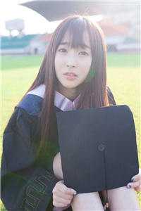 侯府寻妻时，我娘早死在产床短篇