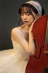 随军后，古板军官成了黏人精精彩