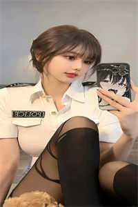 纯欲班花号召全班拍真空人体艺术，重生后我祝他们一脱成名免费阅读