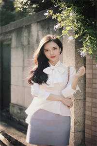 老婆输光家产给初恋后，我港城赌王身份藏不住了精修版