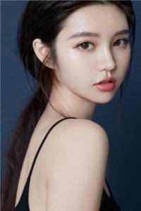 女神嫌我穷酸，我转身氪进美人圈热门小说