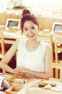 俏寡妇重生：发疯！搬空家产随军无广告