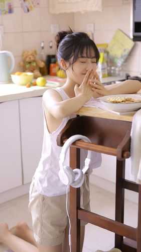 重生后，我远离在寝室生孩子的室友全本