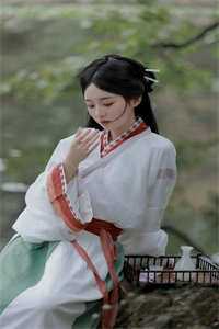 新婚夜当天，我知道他有了另一个家全篇