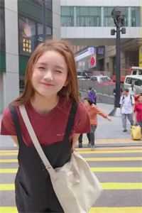 嫁给年代文大佬，娇软美人吃撑了全文无删减