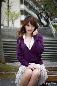 解散公司后，妻子拖着断腿沿街乞讨在线看