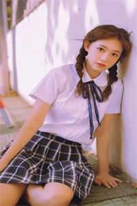 俏寡妇重生：发疯！搬空家产随军夏栀薇周黎明全文