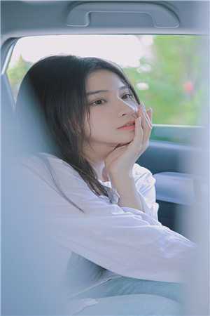 复合后我笑看女友跟男闺蜜暧昧，并回手薅光她全部财产完本