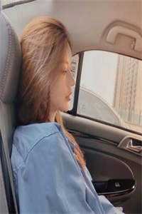 闺蜜被绿茶特助羞辱，我穿成霸总他妈直接掀桌在线阅读