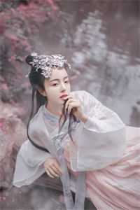 寒假旅游未婚妻让我跟男助理的宠物住一间无错版