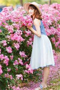 我买了天价发夹后，贫困生室友嫉妒疯了最后结局