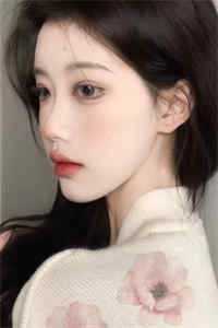 我已婚后，疯批初恋哭着求我离婚完整