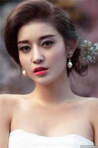 婚礼上闺蜜抖机灵说我打胎，重生后我让她为嘴贱付出代价全文+后续