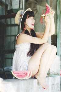 离开豪门后，她安居山间种菜养花小说免费