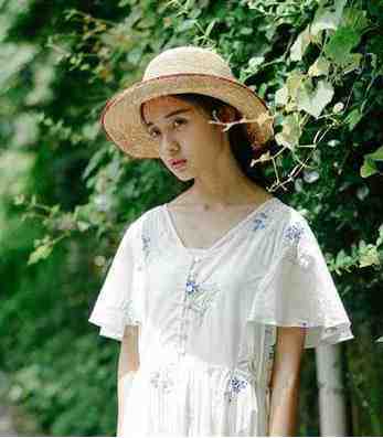 未婚妻和男闺蜜在酒吧领证，我摇骰子让他们倾家荡产无弹窗