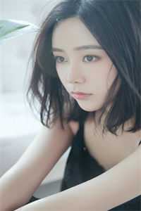 俏寡妇重生：发疯！搬空家产随军爆火全网