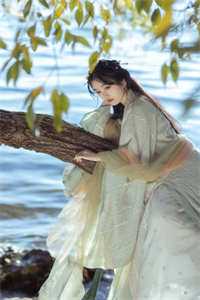 用预测之术扶三公主称帝，抛弃我的长公主后悔了完结