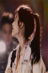 带物资穿八零，开局就睡错人了小说