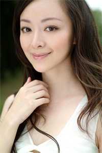 穿成假千金痛快让位后，真千金一家为什么全慌了完整阅读