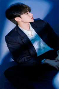 穿成娇媚白月光勾得男主又爱又恨完结+番外