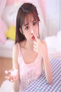 嫡姐用绝世媚骨得到皇上的心，而我捡漏一胎三宝母凭子贵小说免费