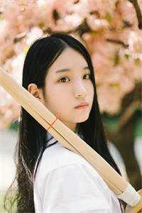 霜雪漫天，不共白首热门