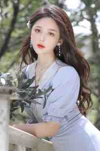 女神嫌我穷酸，我转身氪进美人圈季博常苏萌大结局