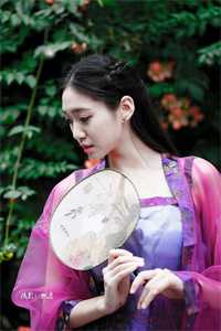 皇帝遗诏要宸妃殉葬，重生后皇后只认钱免费看