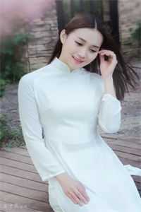 和禁欲上司闪婚，人前陌生回家狂亲精选