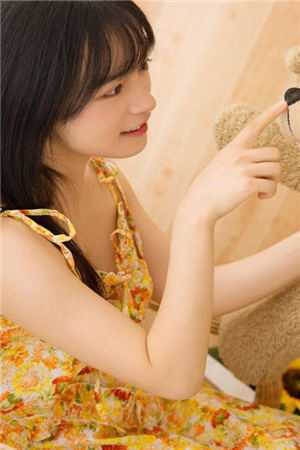 女神嫌我穷酸，我转身氪进美人圈爆火全网