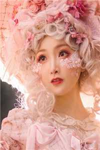 我在港岛装败家，大佬听心声躺赢畅销巨著