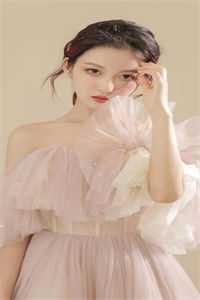 知道我的美甲一万五后，大龄女同事气疯了试读