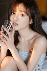 撞破权臣秘密后，我被疯批强制爱良心推荐